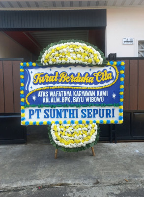 Papan Bunga Duka di Bukit Kecil