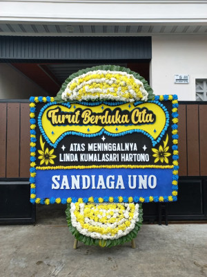 Papan Bunga Duka di Bukit Kecil